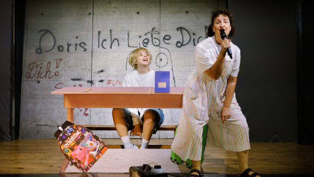 Volkstheater-Die-total-verjüngte-Oma-c-Marcella-Ruiz-Cruz-Webres-6772