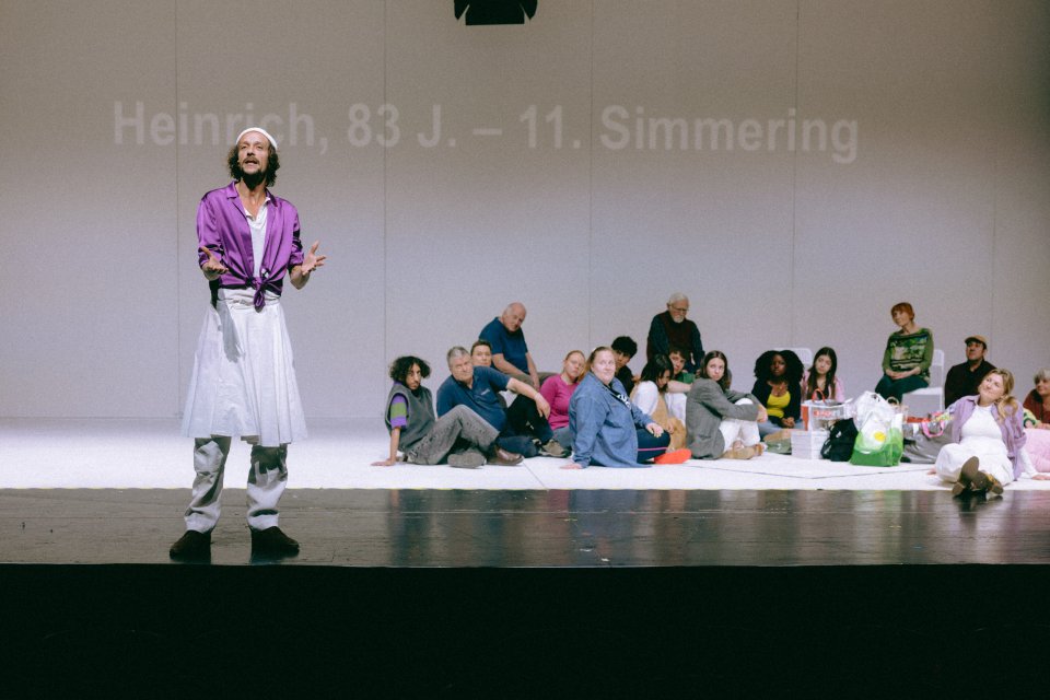 Bernardo Arias Porras, Paula Nocker, Karoline Reinke, Statist:innen