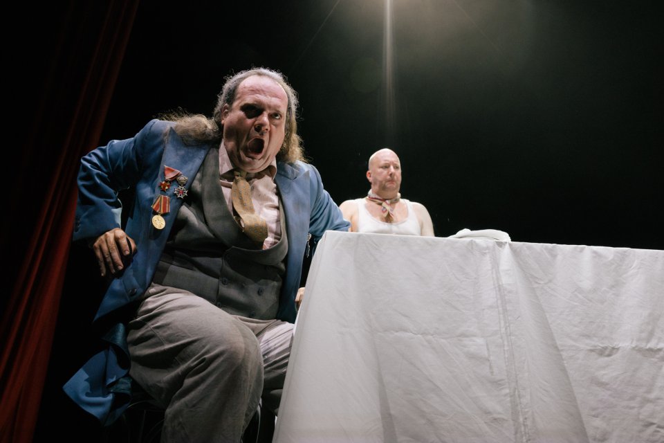 Samouil Stoyanov, Tjark Bernau