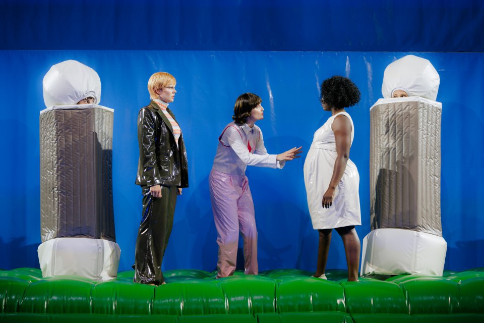 Luca Bonamore, Katharina Kurschat, Karoline Reinke, Nancy Mensah-Offei, Nick Romeo Reimann Luca Bonamore, Katharina Kurschat, Karoline Reinke, Nancy Mensah-Offei, Nick Romeo Reimann